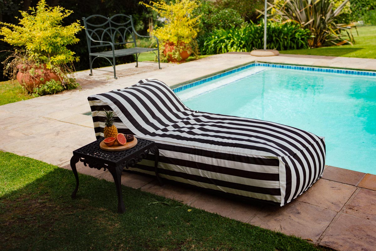 Black & White Stripe Pool Lounger Bed