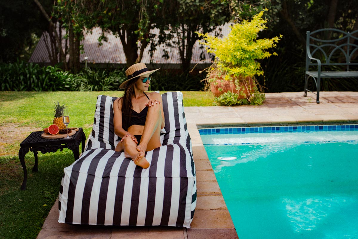 Black & White Stripe Pool Lounger Bed
