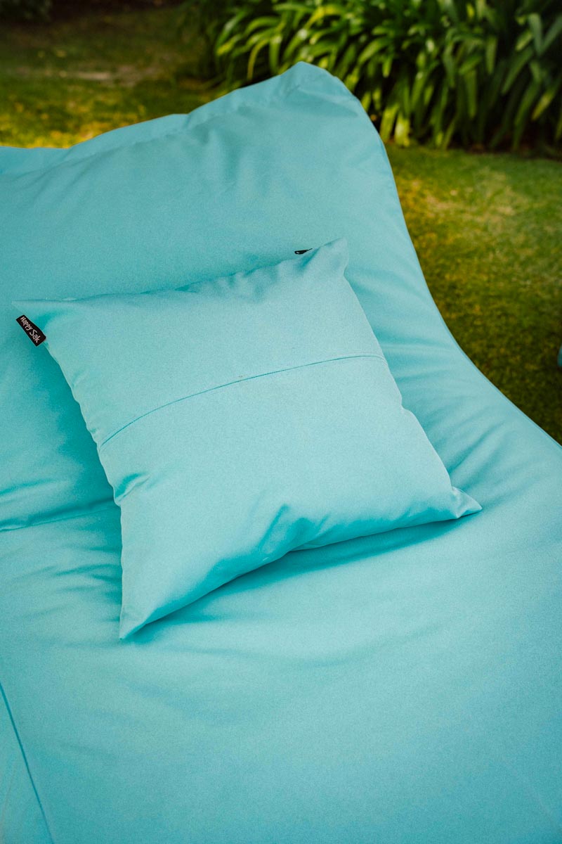 Scatters Turquoise Outdoor