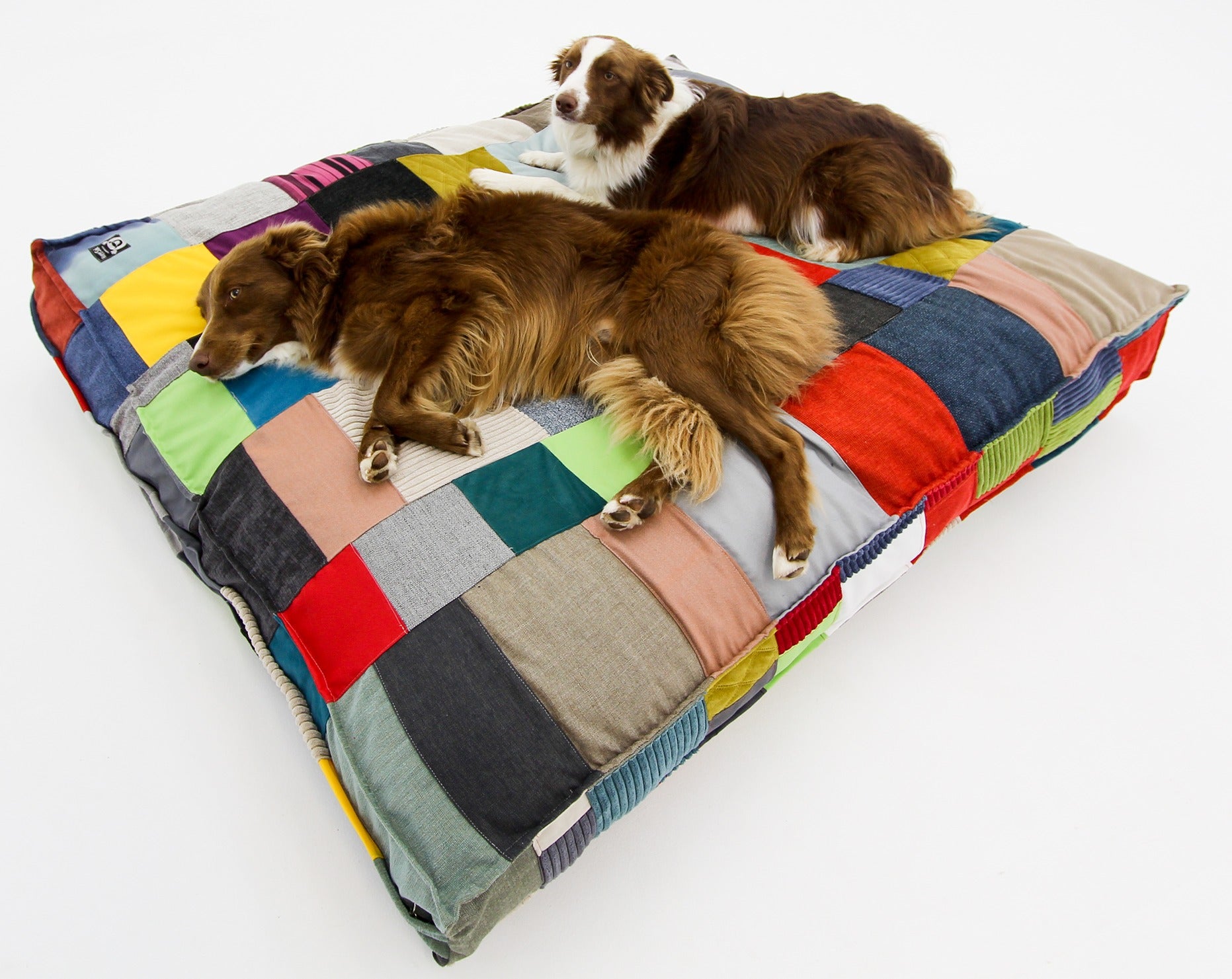 L Dog Bed Patchwork