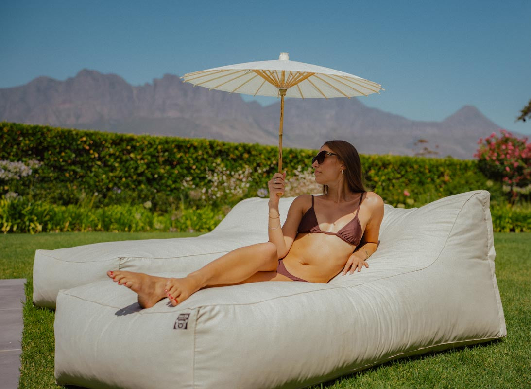 Cream Pool Lounger Bed