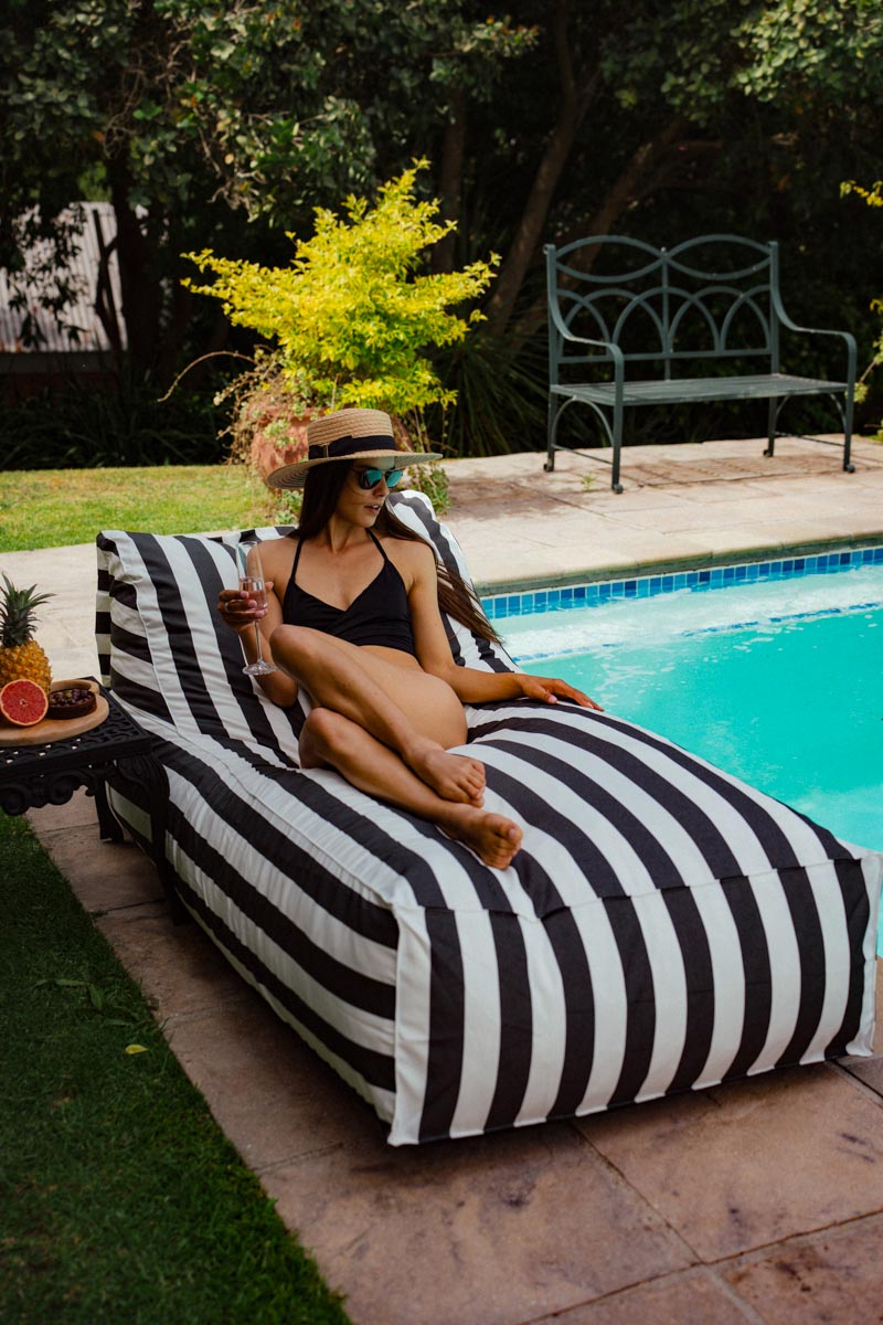 Black & White Stripe Pool Lounger Bed