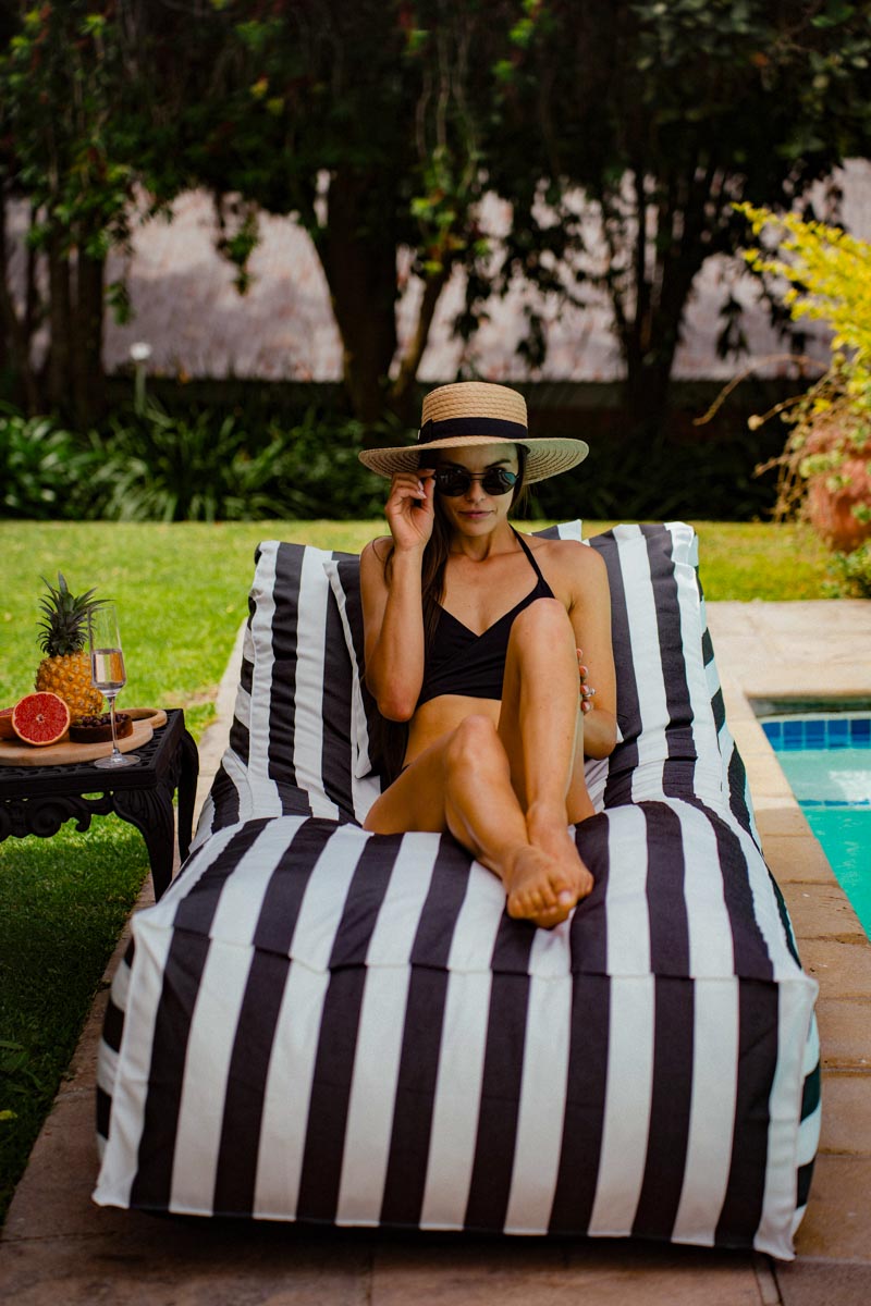 Black & White Stripe Pool Lounger Bed