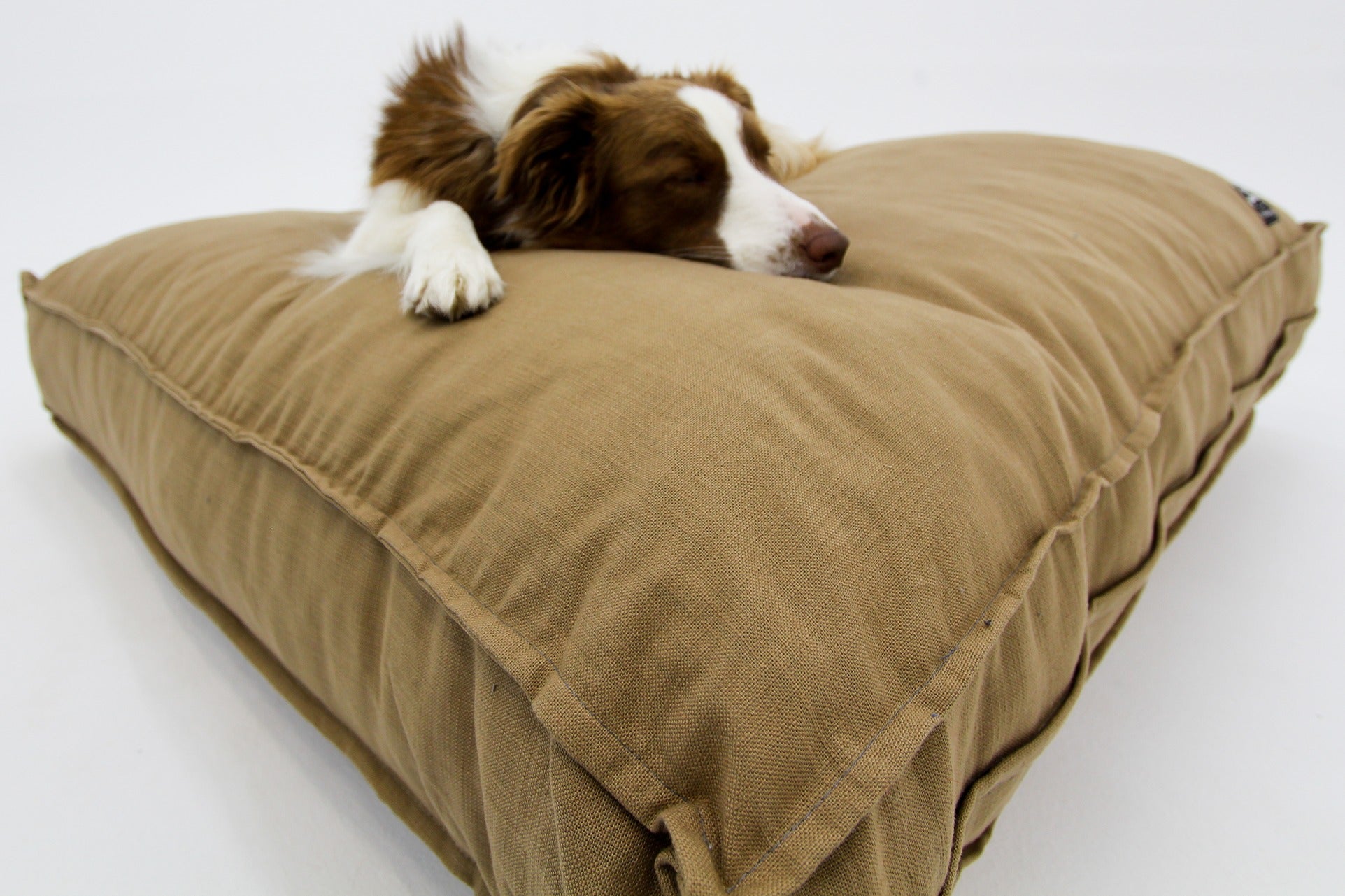 M Dog Bed Beige Indoor - Happy Sak SA