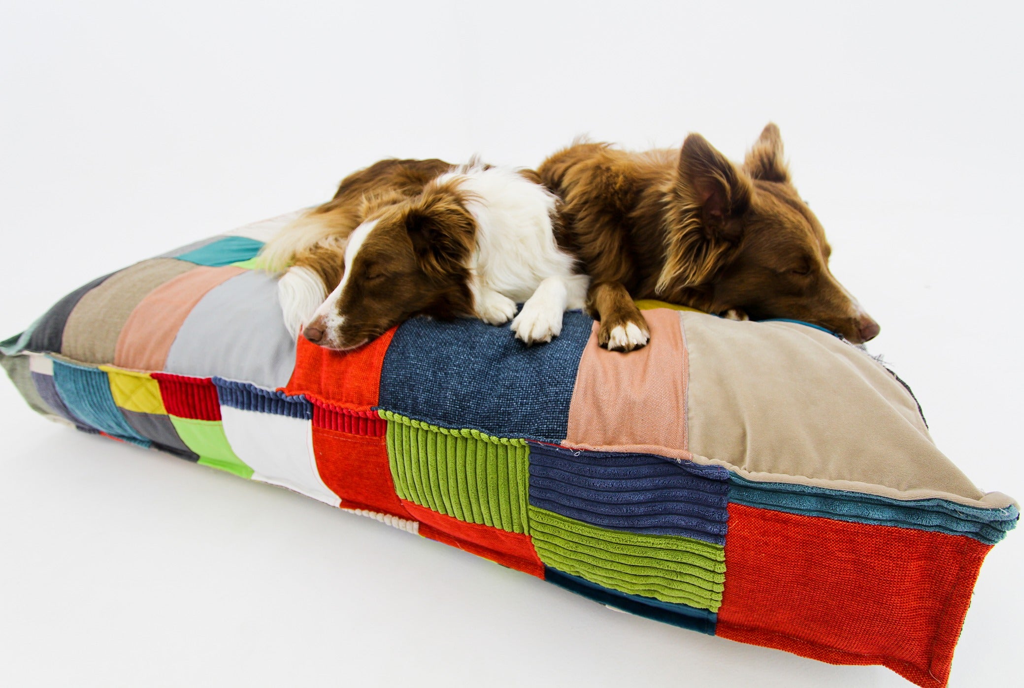 L Dog Bed Patchwork